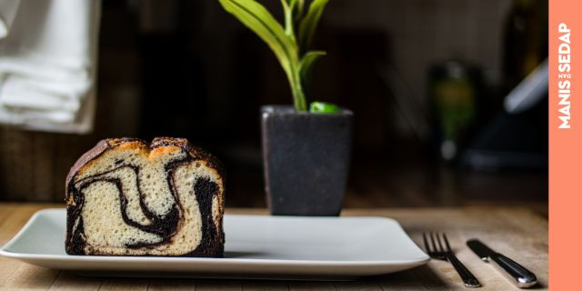 Cara Membuat Marble Cake Putih Telur Lembut dan Anti Amis