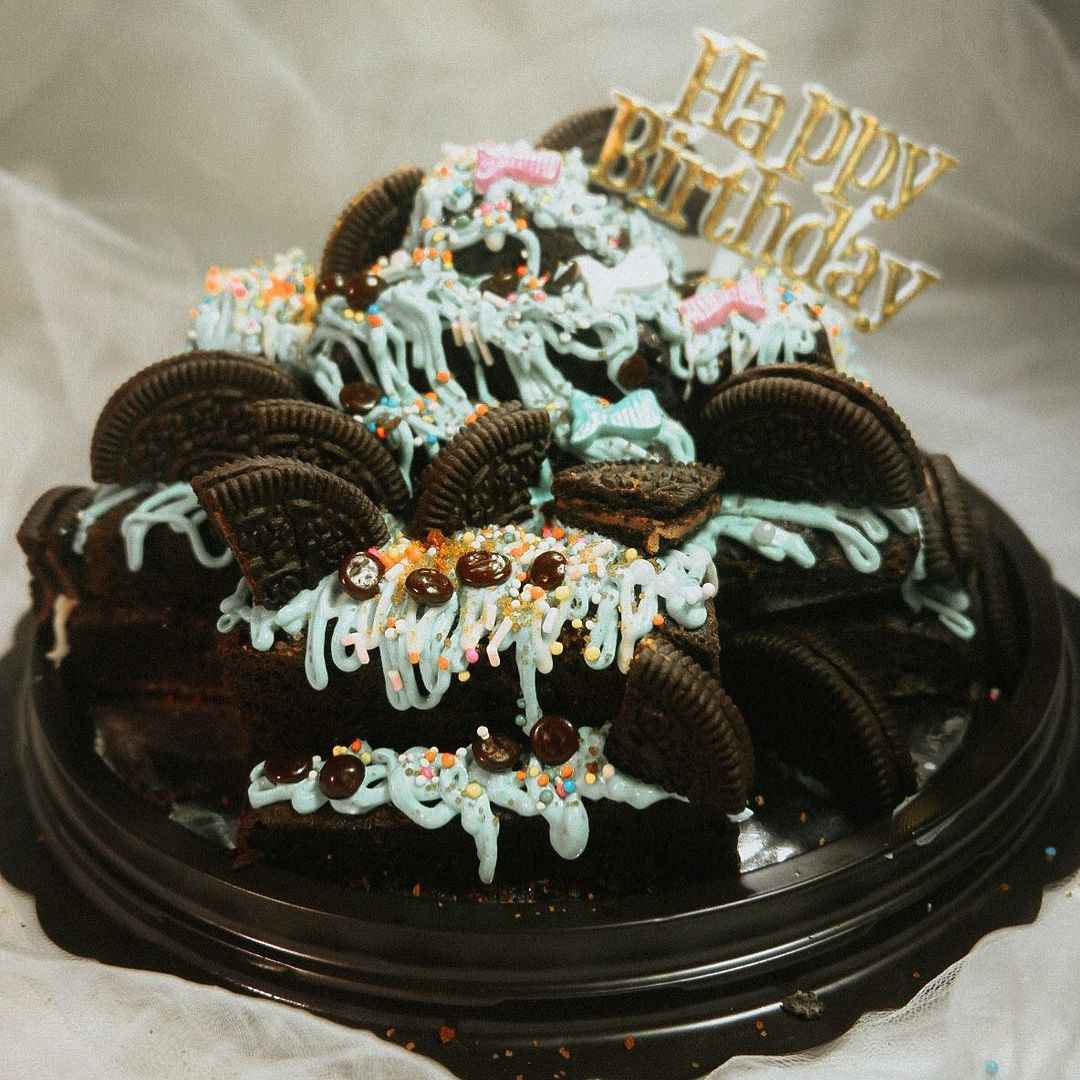 Brownies Birthday Cake