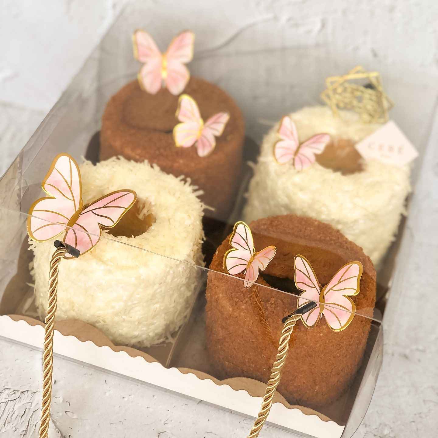 Box of 4 Mini Chiffon Cake