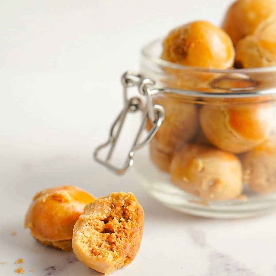 Bakeballs | Eggless Cookies