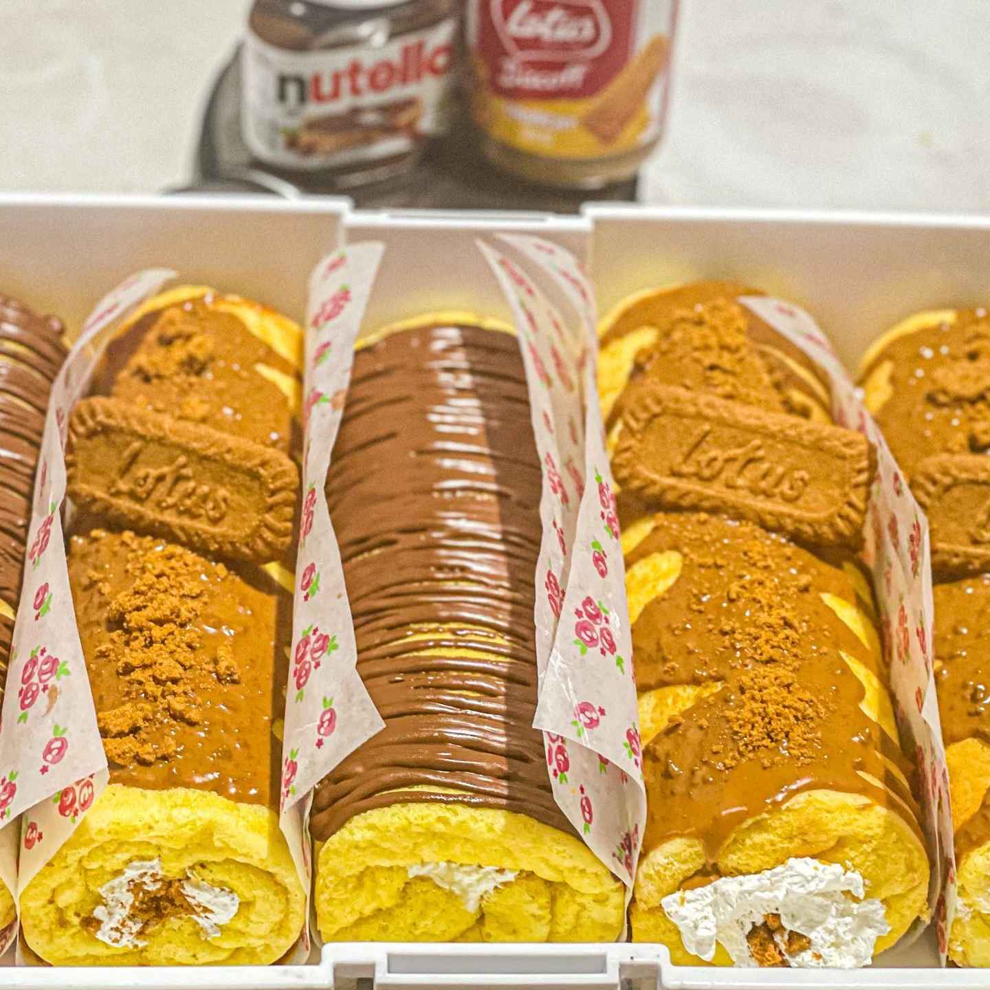 Swiss Roll Cake Nutella dan Lotus