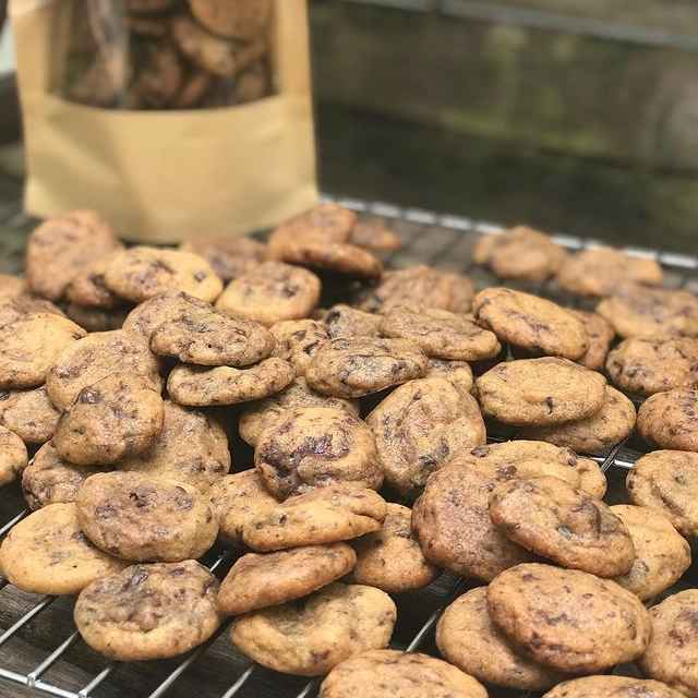 Mini Crunchy Chocolate Cookies