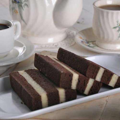 Cake Coklat Lapis Vla