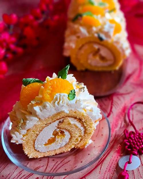 Doux Tangerine Roll Cake