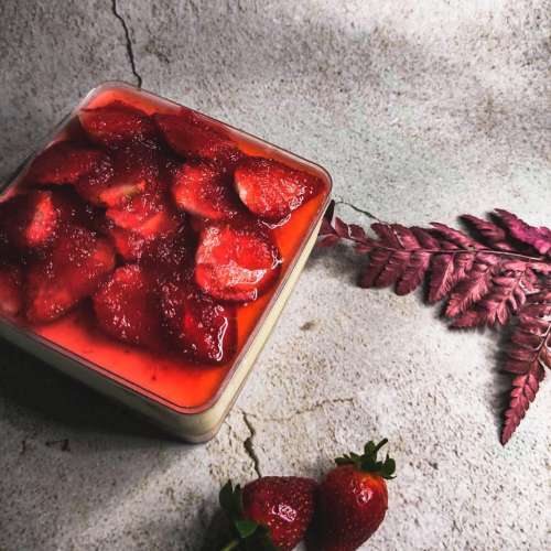 Strawberry Cheesecake Dessert Box