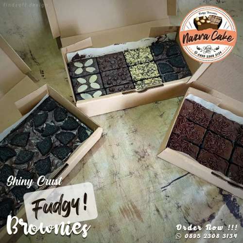 Fudgy Brownies Large Size (20x20 cm)