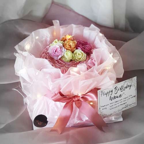 Garden Roses Bouquet Cake