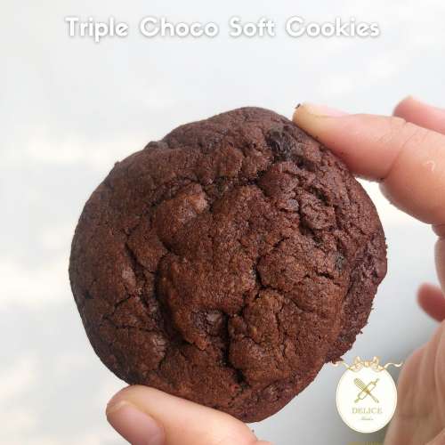 SOFT Baked Cookie Triple Choco