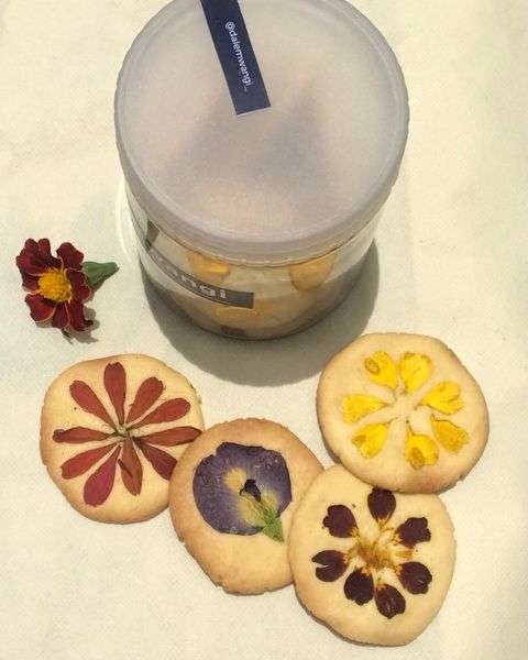 Sekararum Floral Cookies