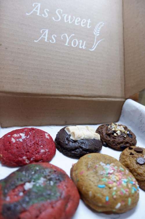Giftset Valentine Soft Cookies isi 6