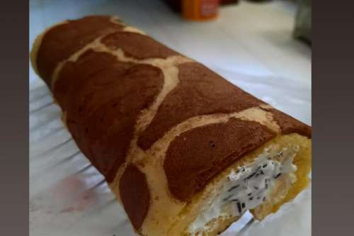Moo Moo Roll Cake