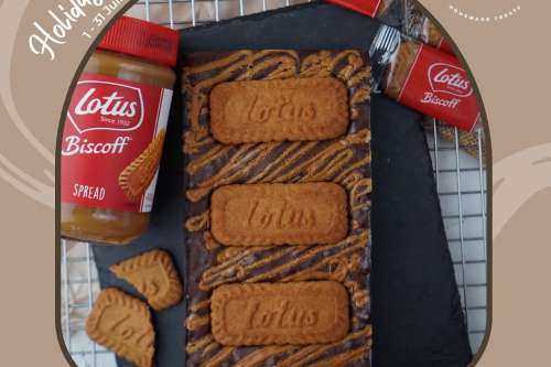 Fudgy Brownies Topping Lotus Biscoff Spread & Biscuit
