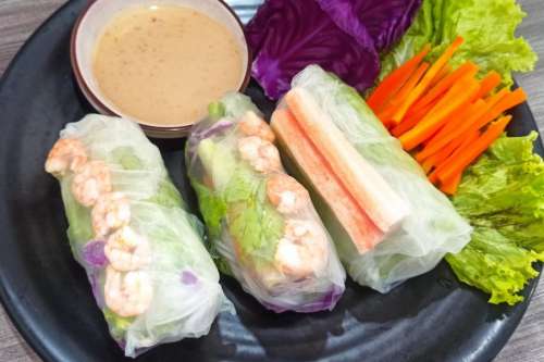 Vietnam Spring Rolls / Salad Sayur