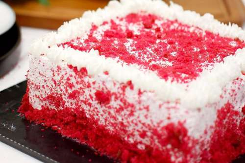 Red Velvet Cheesecake Gelato Cake