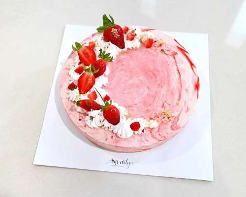 Strawberry Cheesecake (Unbaked)