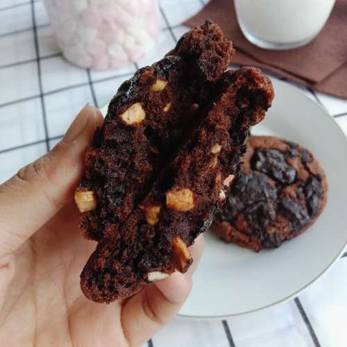 Choco-Nuts Cookies