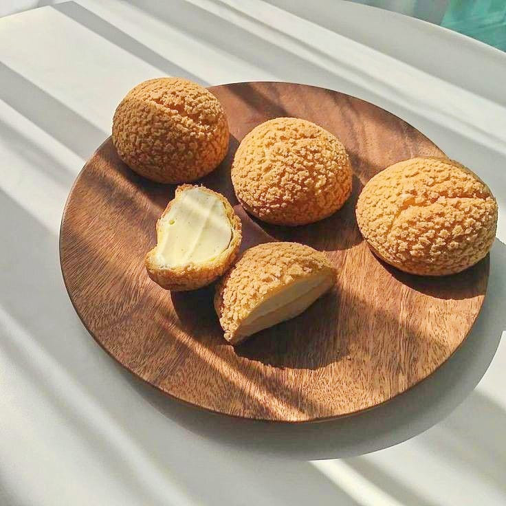 Choux Au Craquelin - Cutie Vanilla