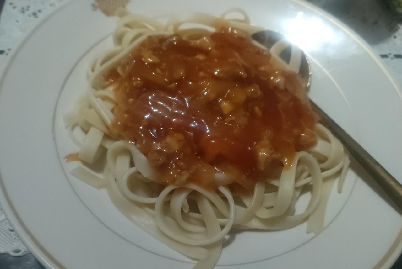 Spaghetti/Fettuccine Bolognese