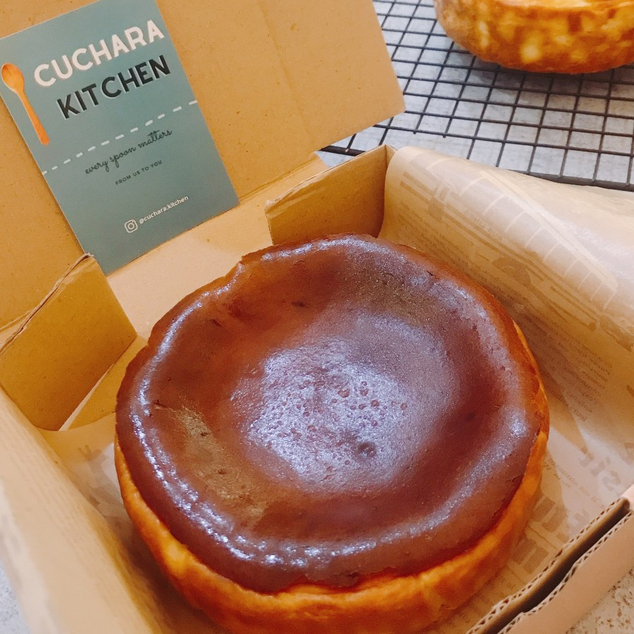 Gluten-free Premium Basque Burnt Cheesecake.