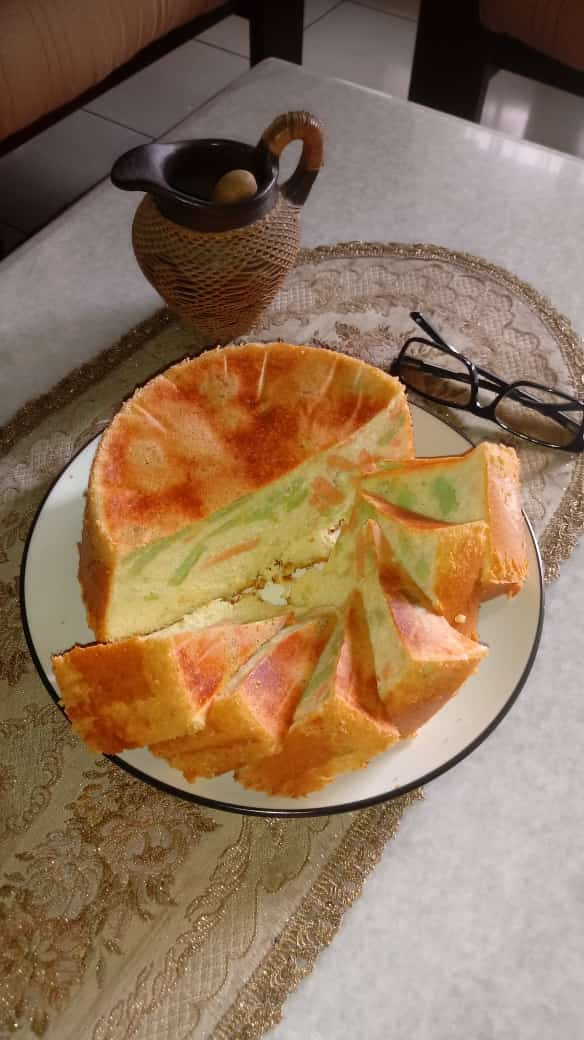 Mozaik Chiffon cake