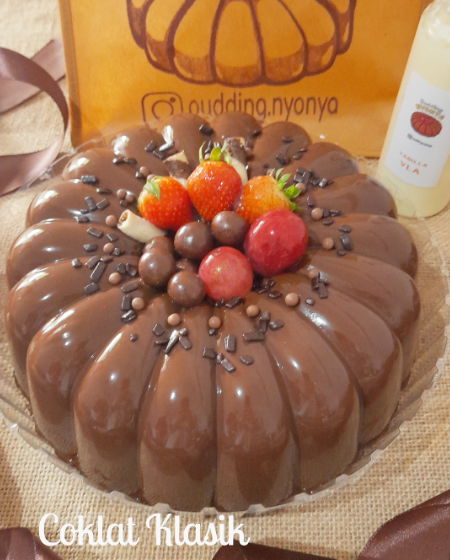 Coklat Klasik Pudding 22cm