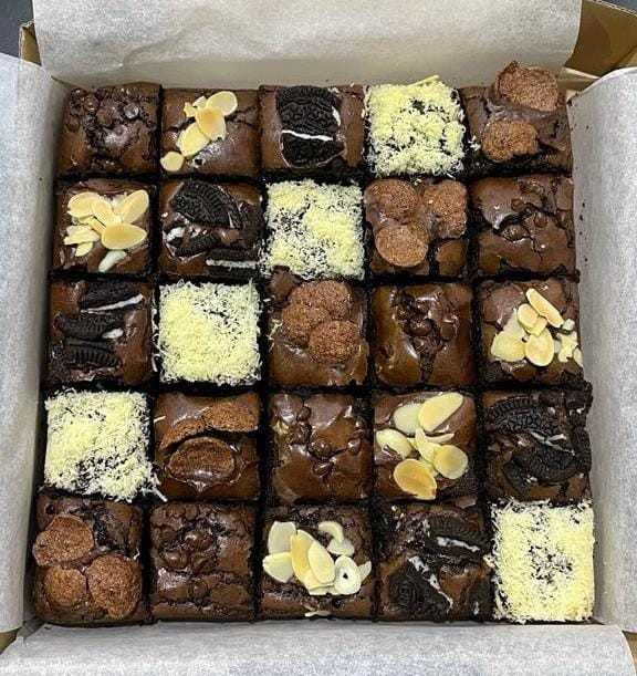 Classic Brownies with Mix Topping