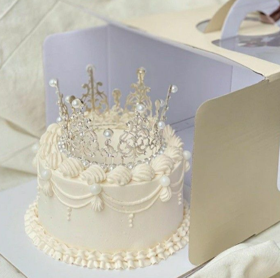 Princess Crown Cake / Money Cake