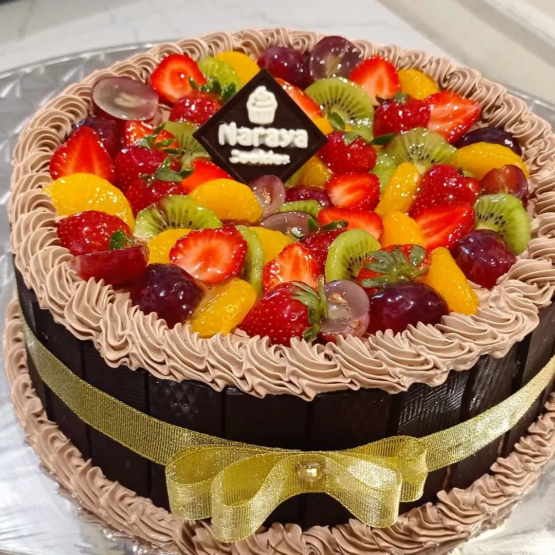 Fruit Chocolate Cake