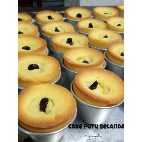 Cake Putu Belanda