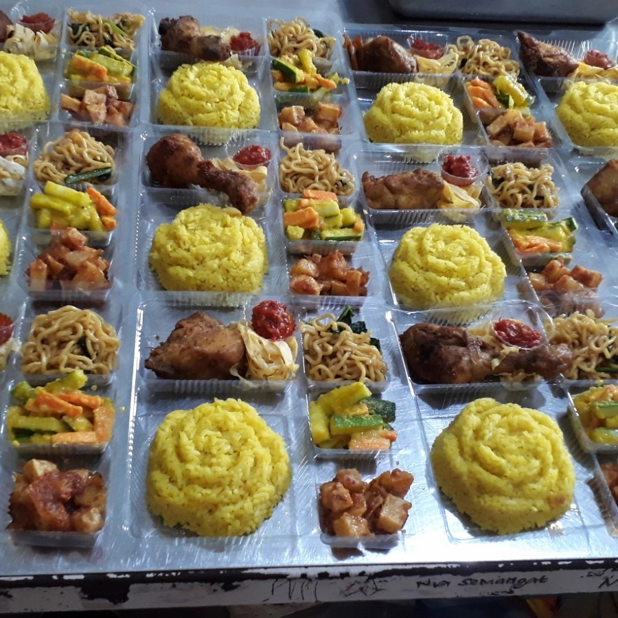 Nasi Kuning Kotak