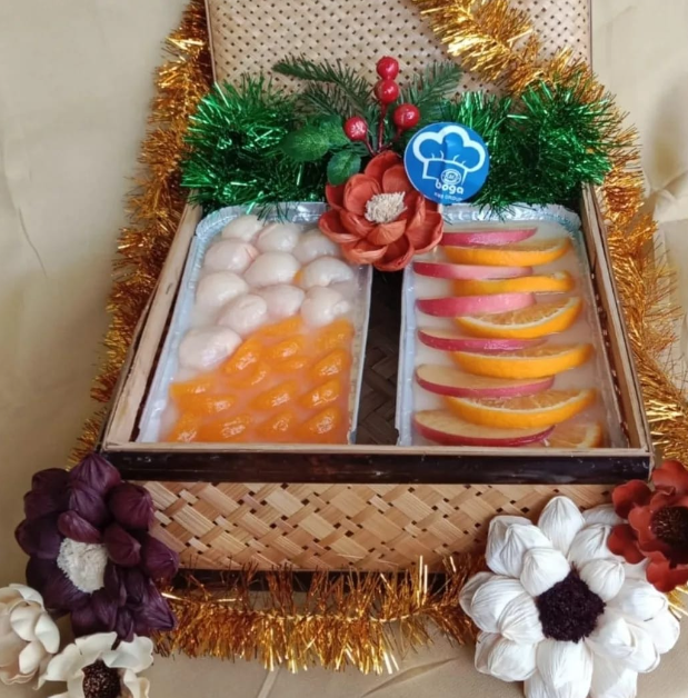 Hampers Puding Almond Toping Buah