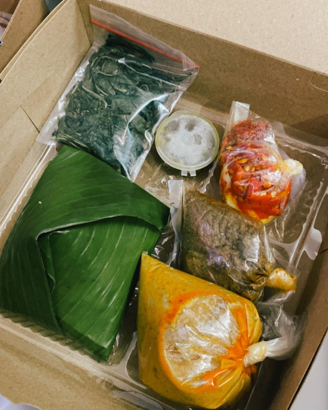 Nasi Kapau Box