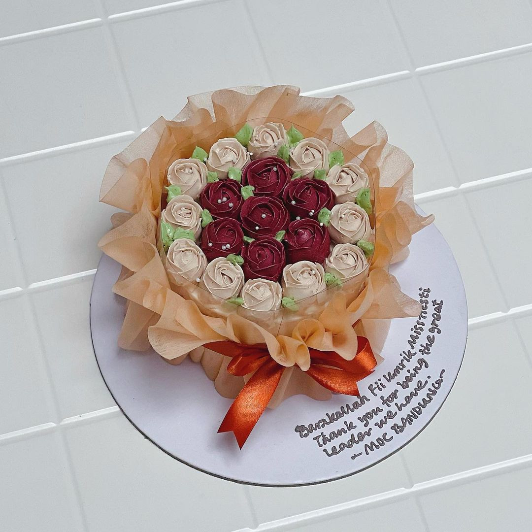 Bouquet Roses Cake