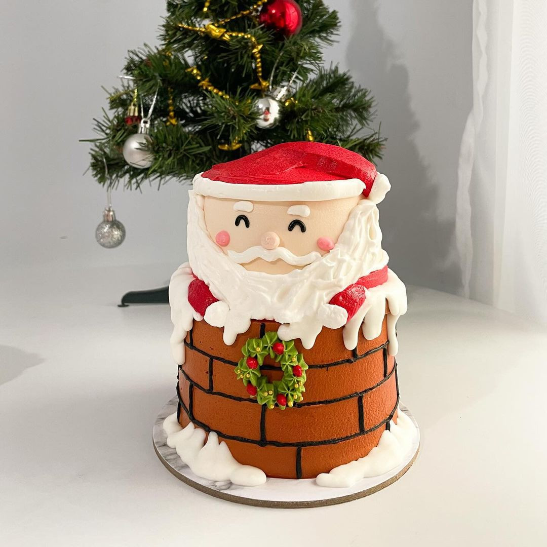 Christmas Cake Hampers - Santa