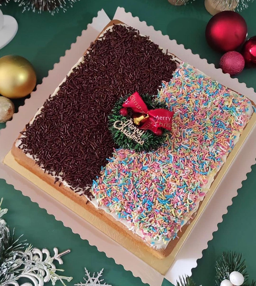 Christmas Hampers - Cake Potong
