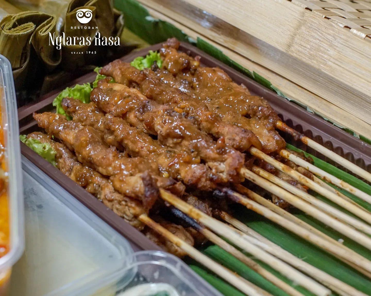 Hampers Baki Lontong Opor Sate